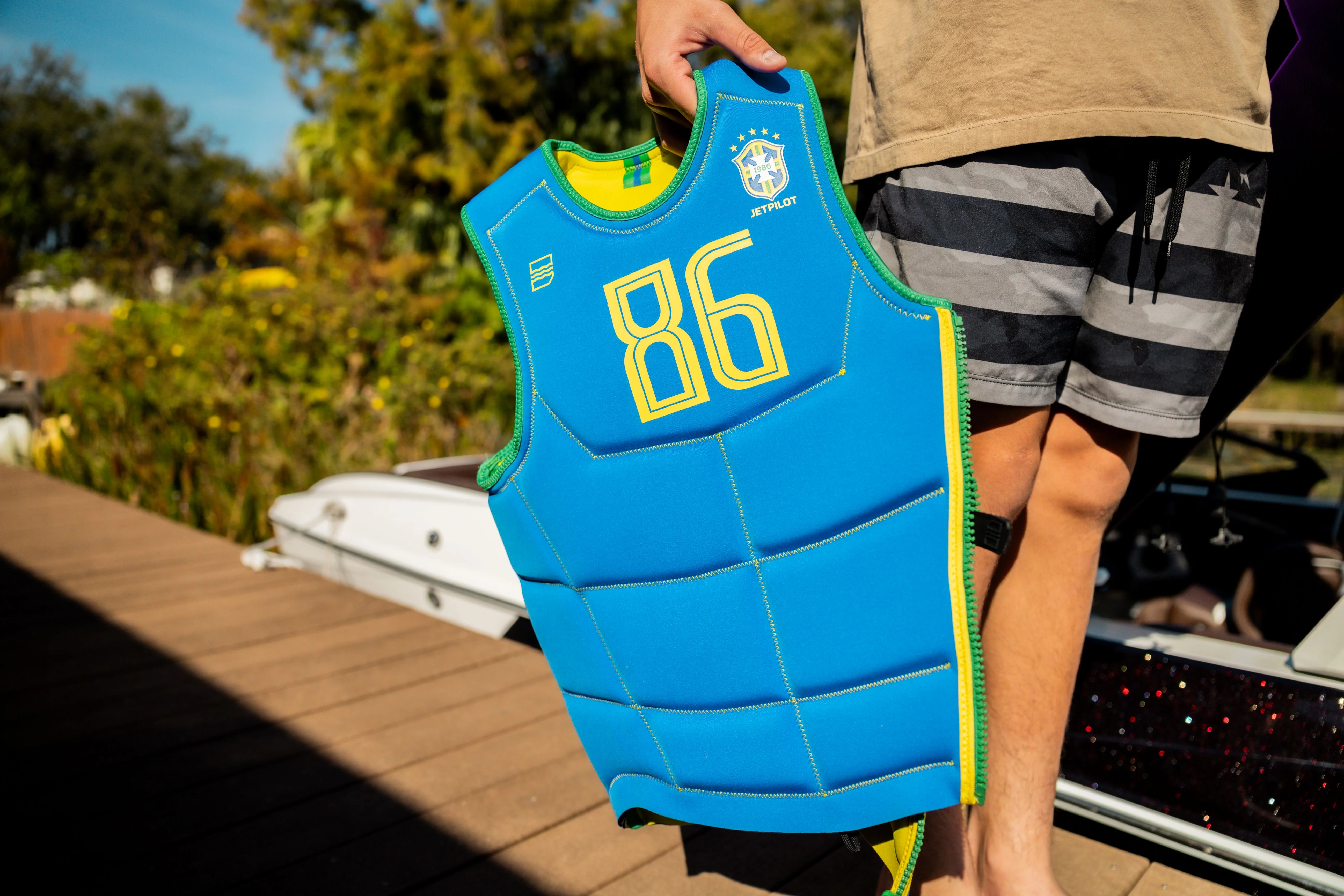 BALLER REVERSIBLE COMP VEST - Image 10