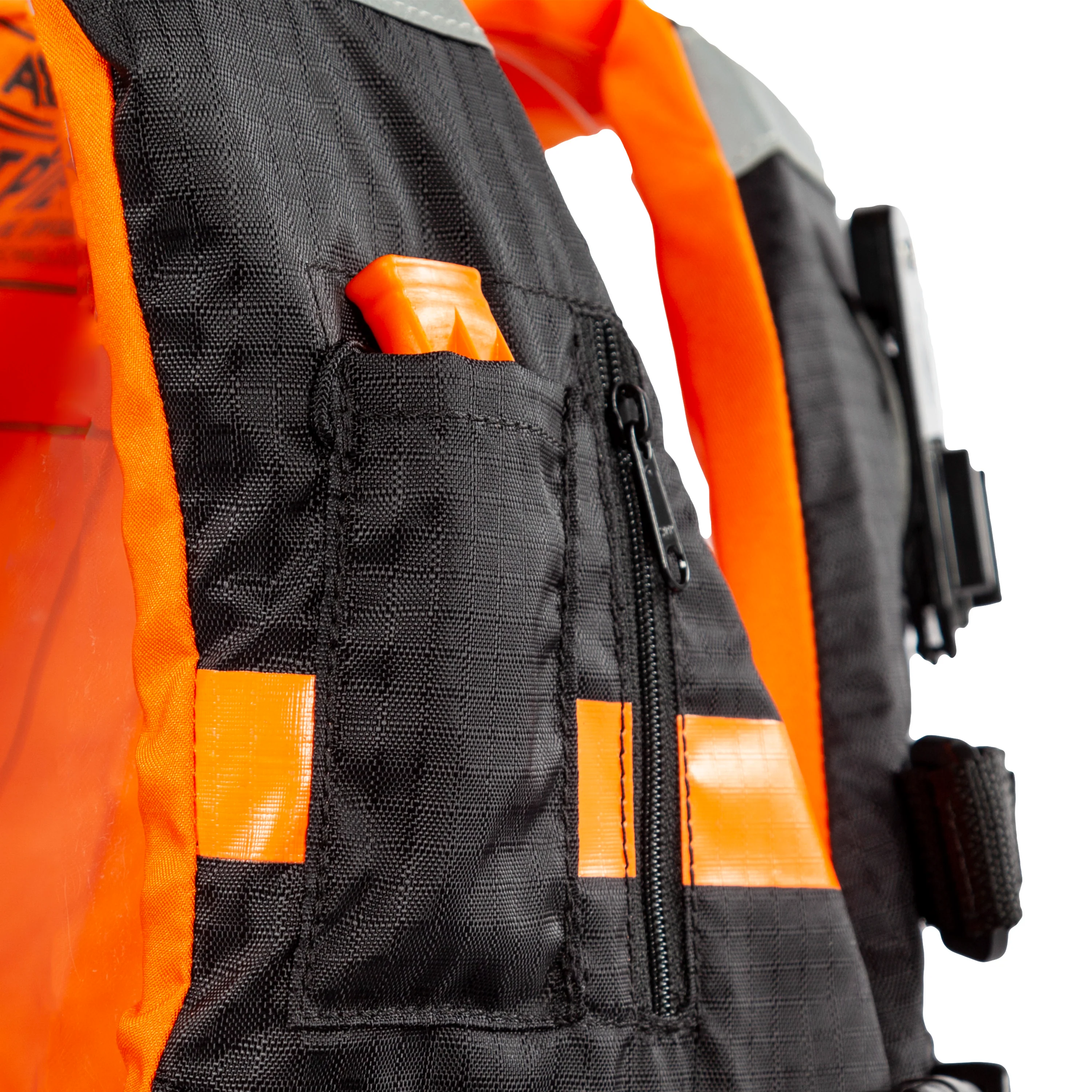 L.R.E. NAVIGATOR NYLON CGA VEST - Image 4